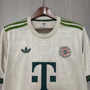 CAMISA DO BAYERN MUNICH 25/26 BRANCO OKTOBERFEST
